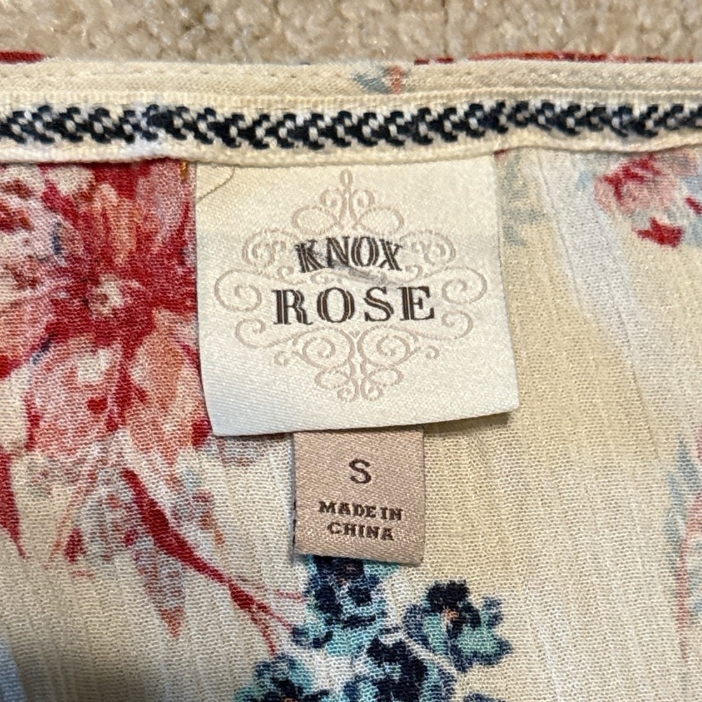 Floral Sleeveless Maxi Dress Knox Rose small strappy button accent - Picture 3 of 5